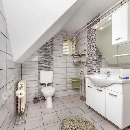 In - Balaton 18986 * كيستاي