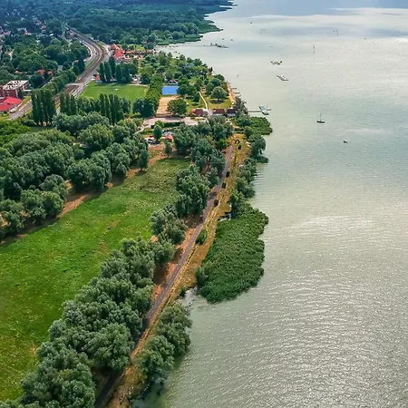 In - Balaton 18986 *