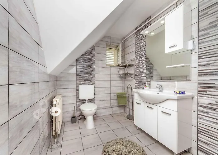 In - Balaton 18986 * Keszthely